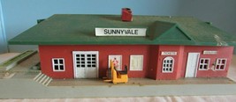 VINTAGE Models Train Railway Layout Trackside BUILDING Sunnyvale ticket ... - $21.60