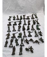 Lot Of (41) 1960s Unbranded Green Army Men Toy Soldiers 2&quot; - $67.90 CAD