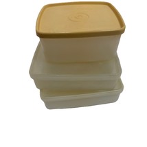 Vintage Tupperware Lot Of 3 Containers 311 ~ 670 ~ 5”x4.5”x 1.5” &amp; 4.5”x... - $13.85