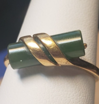 Vintage Avon 1978 Modernist Green Captured Jade Stone Cylinder Gold Tone... - $23.77