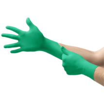 Microflex NEOGARD C52 Glove Green XSmall Case 1000 units - $572.50 CAD