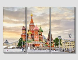 St. Basil&#39;s Cathedral in Moscow Canvas Print Moscow Skyline Soviet Architecture  - £39.16 GBP