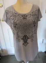 Fashion Bug Gray graphic, Lace on Back  Stretch Top size OX - $5.99