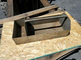 Vintage Handmade Riveted Tin Tool box - $559.01 MXN