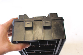 2009-14 HYUNDAI GENESIS SEDAN ENGINE BAY FUSE RELAY JUNCTION BOX K1812 image 6