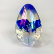 James Alloway Art Glass Iridescent Cobalt Blue Flower Egg Paperweight - £15.54 GBP