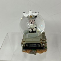 Disney Animal Kingdom Mickey Mouse with car Mini Snow Dak Globe - White - £16.67 GBP