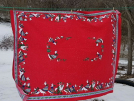 Christmas Tablecloth Geese in Hats Sweaters Vintage Red Rectangle Holida... - £16.51 GBP