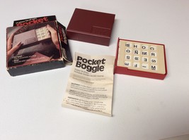 VINTAGE Parker Brothers Pocket Boogle in box game board compact USA 1979... - $114.02 MXN