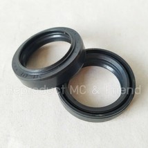 Honda CD125 CD175 CL125A CB175K CL175K Front Fork Oil Seal 31x41x9.1 (2pcs.) - £10.17 GBP