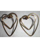 Single Wire Gold Tone Double Heart Shaped Pierced Post Earrings 1 1/4&quot; Long - £7.79 GBP