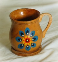 Czech Wooden Cup Hand Painted - $184.34 MXN