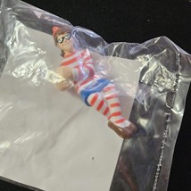 1991 Hardees Wheres Waldo Straw Buddies Wenda in Package - $9.90