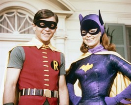 Batman 1966 TV series Burt Ward Yvonne Craig Robin &amp; Batgirl 8x10 inch photo - £7.69 GBP