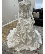 Size 16 Maggie Sottero Wedding Dress New W/Tags Retails $1472 White/pewt... - $4,603.50 MXN