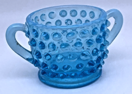 VTG Double Handled 1940s Fenton Blue Opalescent Hobnail Glass Mini Sugar 2&quot; - £14.80 GBP