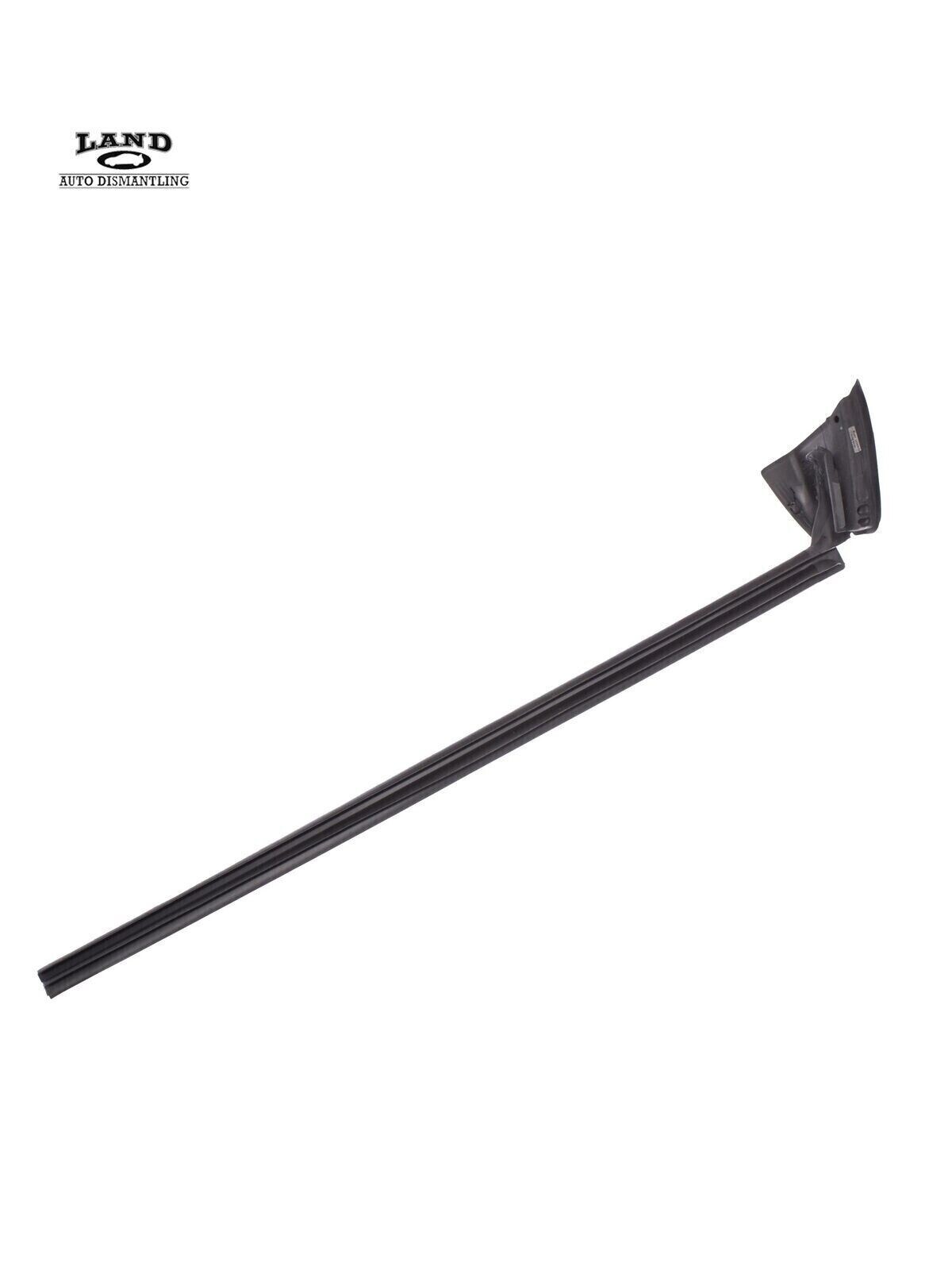 MERCEDES R172 SLK-CLASS PASSENGER/RIGHT FRONT DOOR WINDOW WEATHER SEAL 21K - $64.34