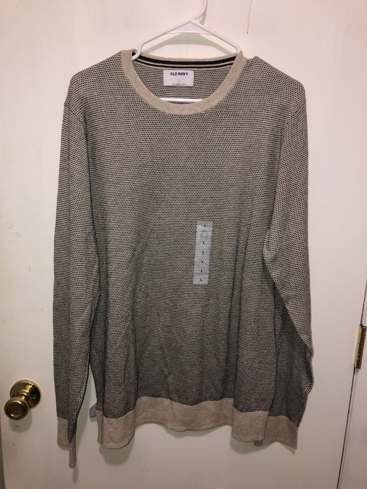 NWT Old Navy Mens SZ Large Crew Neck Swiss Dot Pullover Sweater - $9.89