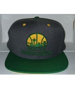Seattle Supersonics Two Tone Snapback Hat Cap NBA Mitchell &amp; Ness Hardwood  - $33.93 CAD