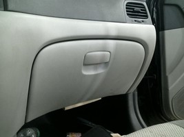 ACCENT    2008 Glove Box 104863071 - $914.89 MXN