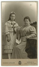 CIRCA 1900&#39;S CDV  Beautiful Image of Mother and Daughter in Berlin Germany - £7.49 GBP