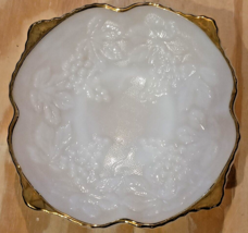 Vintage Anchor Hocking White Milk Glass Gold Rim Grape Fruit Bowl Circa 1950 - £31.68 GBP