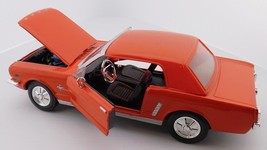 1964 Orange Mustang Hard Top Diecast Car 1/24 + New Display Box Pre-Owned - £22.10 GBP