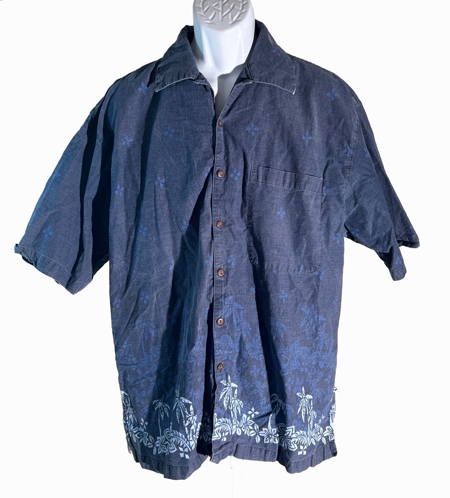 DICKIE WALKER Men&#39;s Short Sleeve Button Down Floral Shirt Blue Large - $15.83