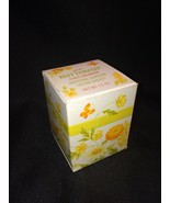 Avon Buttercup Salt Shaker Imperial Garden Cream Sachet - Vinrtage ~1974 - $3.95