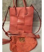 Michael Kors purse  - $1,322.73 MXN