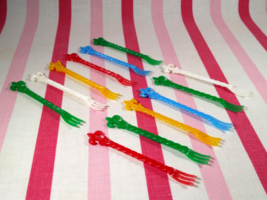 FUN Mid Century 12pc Colorful Fleur-de-lis Hors d&#39;oeuvre Forks &amp; Cocktai... - £6.33 GBP