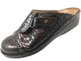 SH25 Finn Comfort EUR 39 US 8-8.5 Brown Patent Leather Croc Reptile Clog... - £20.25 GBP
