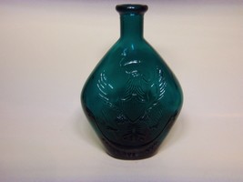 OLDER GREEN GLASS FLASK TYPE BOTTLE w EAGLE  EPLURIEUS UNUM - $9.85
