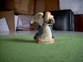 Vtg Ceramic/Porcelain Winter&#39;s Light Christmas Nativity Angel AA-073 Made In USA - £15.98 GBP
