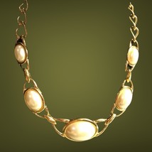 Vintage Signed Napier Gold Tone Faux Pearl Necklace Chain Link 15”. 10/20 - £38.44 GBP
