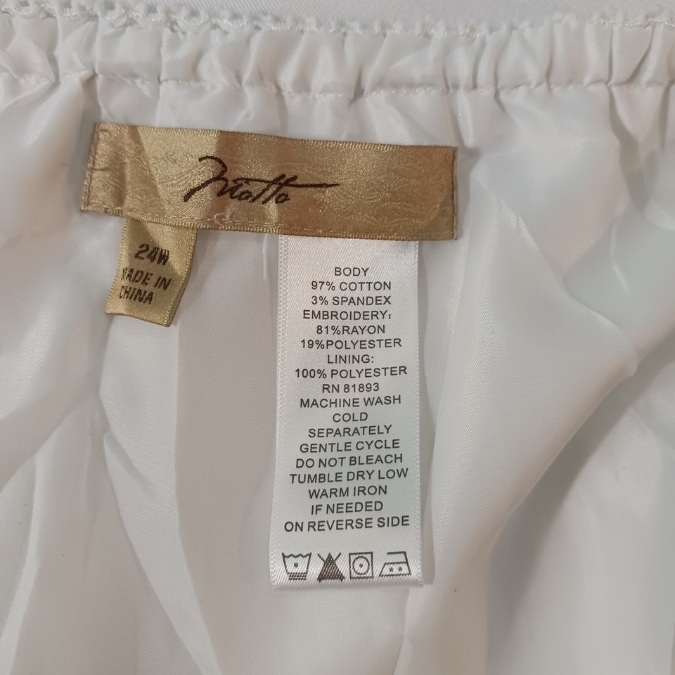 Niotto Women's White & Black Floral Cotton Blend Back Zipper Skirt Size 24W Item image 3