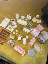 Vintage Lot of 25 + Pieces Dollhouse Furniture and Accessories Mix Wood Plastic - £43.87 GBP