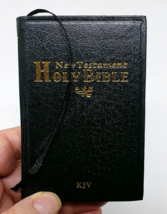 New Testament Holy Bible KJV Red Letter Black Mini-Pocket Size Prayer Book - £7.77 GBP
