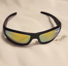 Piranha Sport Wrap Sunglasses Black Frames Style # 62171 - £8.40 GBP