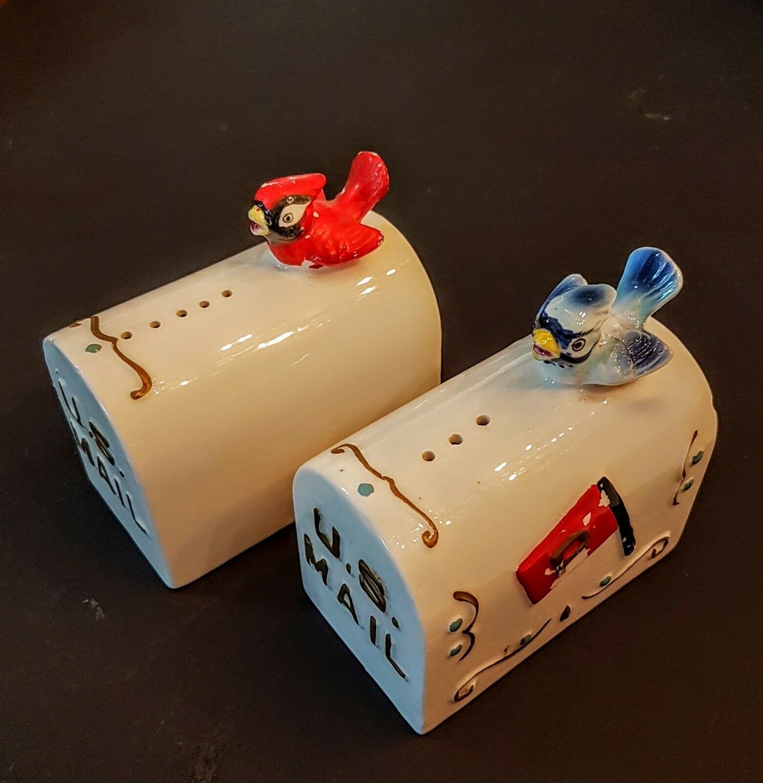 Primary image for Enesco US Mail Box Salt & Pepper Shakers HUGE VTG Blue Jay Cardinal Bird E-3200