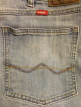 Wrangler jeans 38 X 32 men straight fit , flex blue denim - $12.13