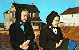 Vintage Postcard Amish Schoolgirls Amish Country Lancaster Pennsylvania ... - £4.68 GBP