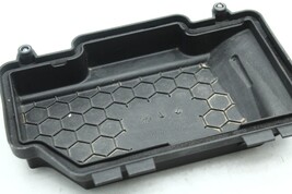 2015-2021 MERCEDES C300 W205 FRONT ENGINE BAY FUSE BOX UPPER COVER LID H1598 image 11