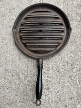 vtg cast iron broiler wood handle unmarked, or the markings are covered - £115.99 GBP