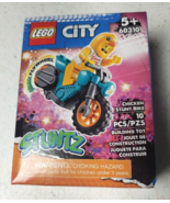 NEW LEGO City Stuntz Chicken Stunt Bike (60310) - $15.54