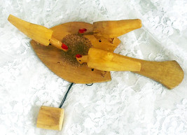 Vintage Handmade Wooden Toy Chickens Eating Pull String &amp; Chickens Peck at Food! - £25.02 GBP