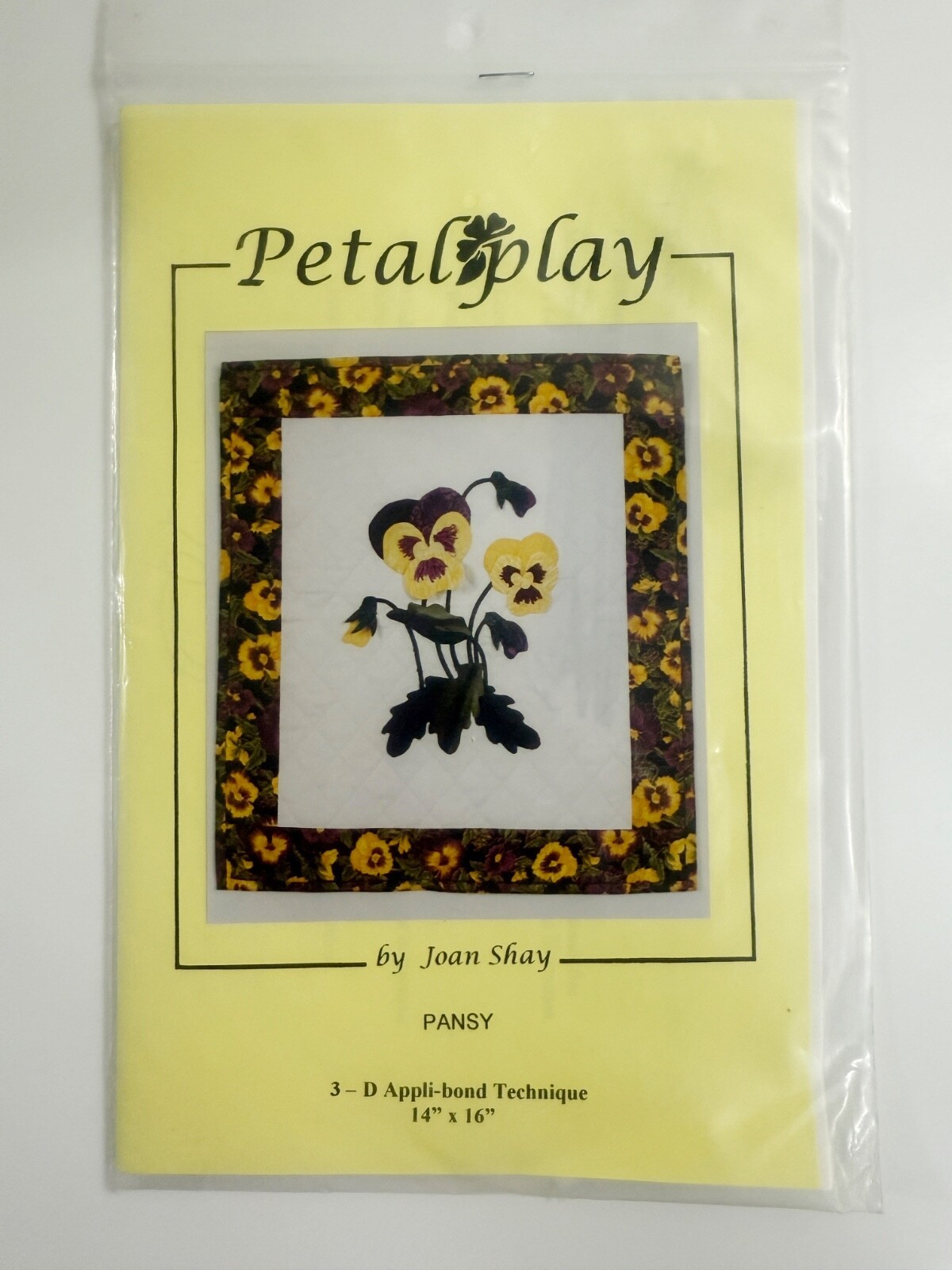 Pansy Wall Quilt Pattern Petal Play 3-D Appli-Bond Flowers and Buds - $10.88