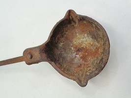 Antique Cast Iron Dipper Smelting Blacksmith Ladle Double Spout - £11.17 GBP