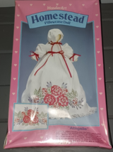 Homestead Pillowcase Doll Embroidery Kit Abigaile 9702 WonderArt 1990 Se... - €11,00 EUR