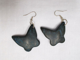 Wood Coconut Shell Navy Blue Color Butterflies / Butterfly Shape Earrings - £3.13 GBP